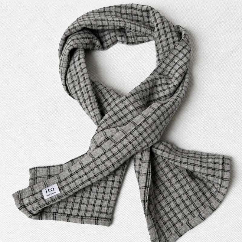 Collar Scarf Asolo – dwustronna męska apaszka z szarego muślinu w kratę