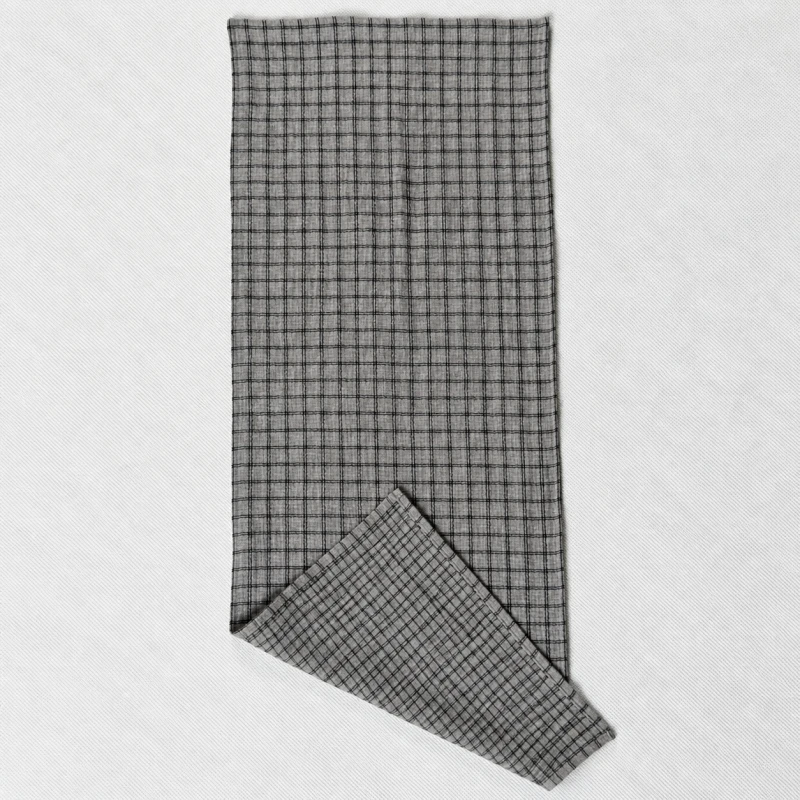 Collar Scarf Asolo – rozłożona dwustronna apaszka męska w szarą kratę
