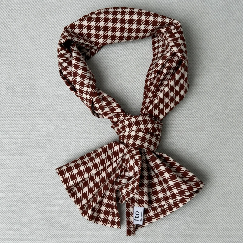 Collar Scarf Erice – męska apaszka w bordowo-białą pepitkę