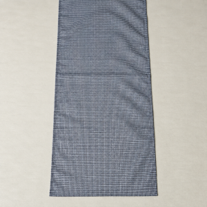 Collar Scarf Orio – rozłożona apaszka męska z drobnym geometrycznym wzorem
