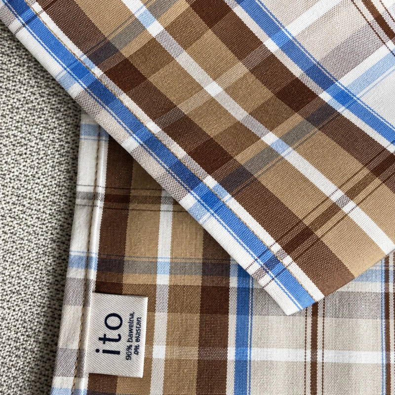 Collar Scarf Todi – detal tkaniny i wykończenia apaszki męskiej